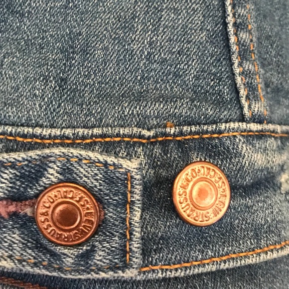 Levi’s Washed Denim Jacket - Picture 3 of 8